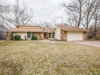 6967 S Oswego Ave, Tulsa, OK 74136