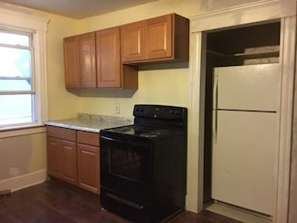 129 Oak St Unit 3, Gardner, MA 01440