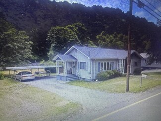 2691 Lorton Lick Rd, Bluefield, WV 24701