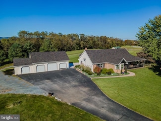 90 Old Stonehouse Rd S, Carlisle, PA 17015