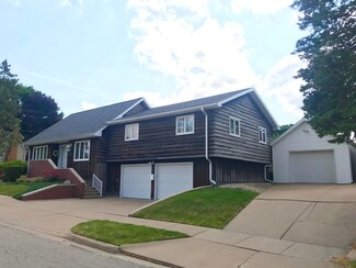 125 N Glen Ave, Oglesby, IL 61348