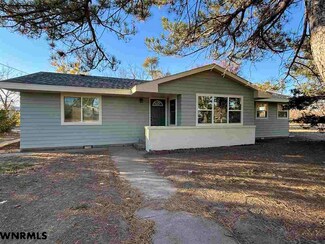 709 W 4th St, Bridgeport, NE 69336