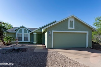 626 Nopal Ct, Rio Rico, AZ 85648