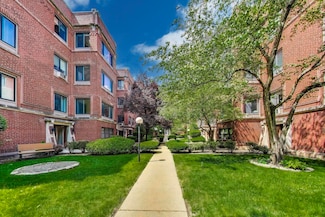 906 W Sunnyside Ave Unit 2A, Chicago, IL 60640