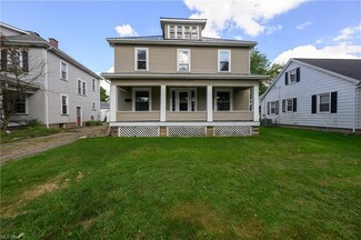 1125 N Walnut St, Dover, OH 44622