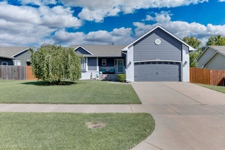 832 S Sunset Cir, Andover, KS 67002