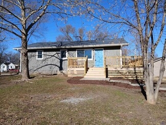 354 Anderson St, Rossville, KS 66533