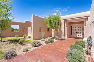 98 Vuelta Maria, Santa Fe, NM 87506