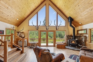 82 White Mountain Ln, Alberton, MT 59820