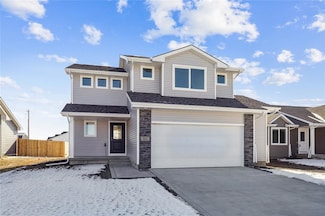 805 3rd St NW, Bondurant, IA 50035