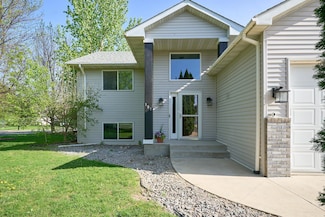 101 Roberts Ct, Buffalo, MN 55313