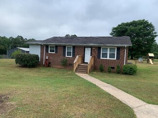 191 Foxfire Dr, Gaffney, SC 29340