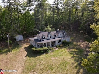 194 E Shore Dr, Pottersville, NY 12860