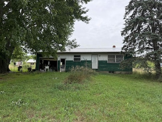 8356 E Loop Rd, Hesperia, MI 49421