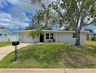 1902 24th Ave W, Bradenton, FL 34205