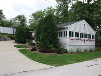 71 Longacre Ln, Chippewa Lake, OH 44215
