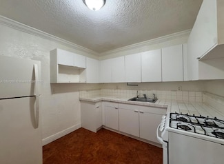 1230 W 54th St Unit 207A, Hialeah, FL 33012