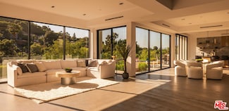 3920 Knobhill Dr, Sherman Oaks, CA 91423