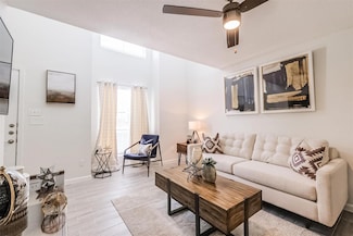 8162 Richmond Ave Unit 1214, Houston, TX 77063