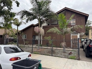 206 S Shannon St, Santa Ana, CA 92704