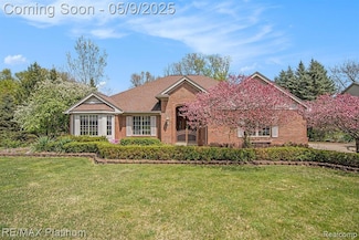 2053 Channel Dr, Brighton, MI 48114