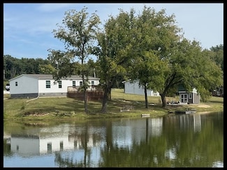 201 S Lake Cir, Cairo, MO 65239