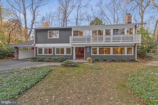 8309 Lilly Stone Dr, Bethesda, MD 20817