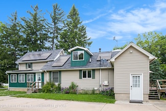 1588 N Chipman Rd, Owosso, MI 48867
