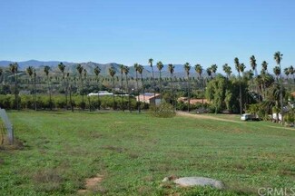 1605 Monroe St, Riverside, CA 92504