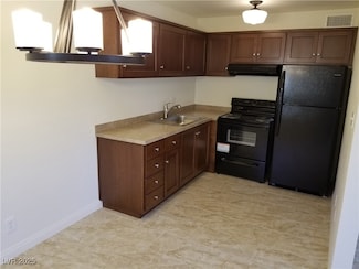 212 Orland St Unit 17, Las Vegas, NV 89107