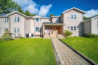 11 Deerfield Ct, Rock Hill, NY 12775