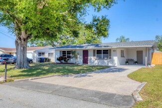 3301 Cambridge Dr, Sarasota, FL 34232