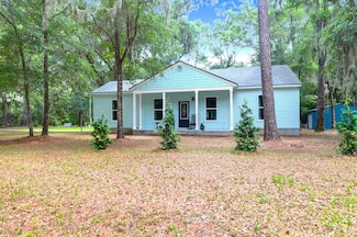 5233 Maybank Hwy, Wadmalaw Island, SC 29487