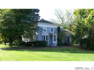 109 Cayuga St, Union Springs, NY 13160