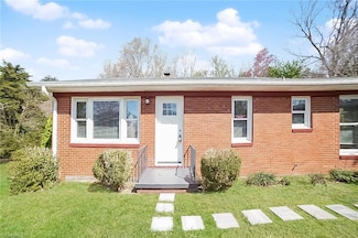 201 Cecil Dr, Winston Salem, NC 27105