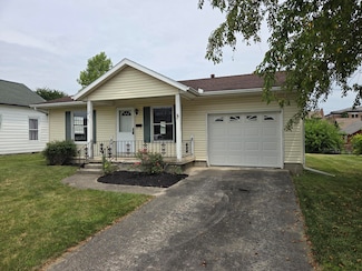 210 W Benton St, Wapakoneta, OH 45895
