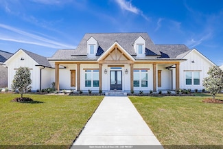240 Waterford Dr, Thibodaux, LA 70301