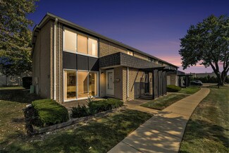 8691 Kennedy Cir N Unit 4, Warren, MI 48093
