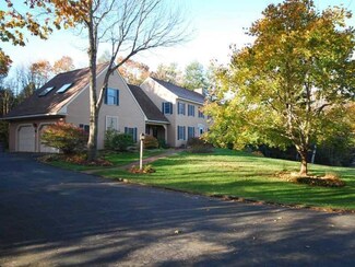 22 Stony Ridge Rd, Cumberland Foreside, ME 04110