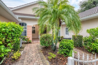 2024 Lynx Run, North Port, FL 34288