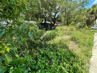 1546 Immokalee St, Intrcsion Cty, FL 33848