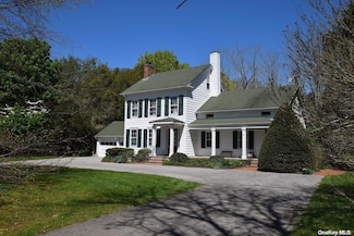 41 Old South Country Rd, Brookhaven, NY 11719