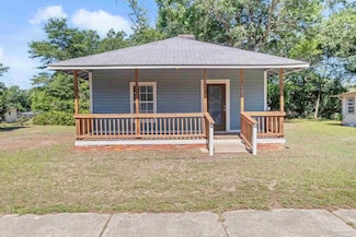 5055 Doctor Martin Luther King Junior Dr, Milton, FL 32570