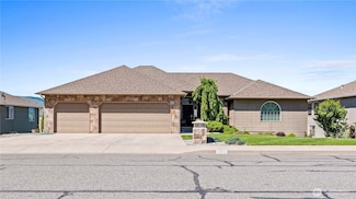 1552 Huntwood Ln, East Wenatchee, WA 98802