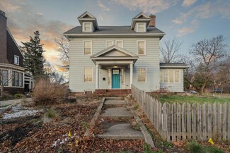 1300 W Shiawassee St, Lansing, MI 48915