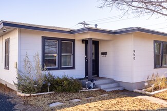 960 Myrta St, Kerrville, TX 78028