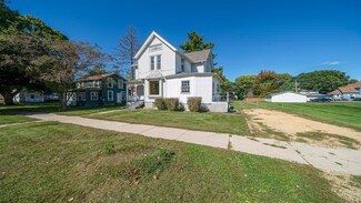 704 Jefferson St, Oregon, IL 61061
