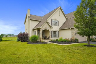 6688 Knoll View Ct, Powell, OH 43065