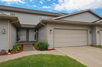 19 Woodstone Ln SW Unit 19, Cedar Rapids, IA 52404