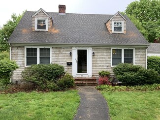 47 Rockland St, South Dartmouth, MA 02748